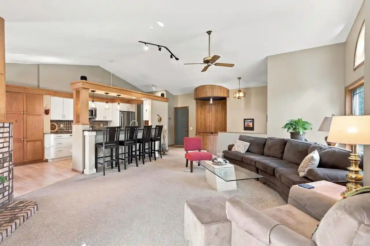 Photo 2 of Single family home for sale at 10 Apple Hl Cir, Madison, WI 53717 | MLS# 2032313 | Listing updated on 2026-09-15