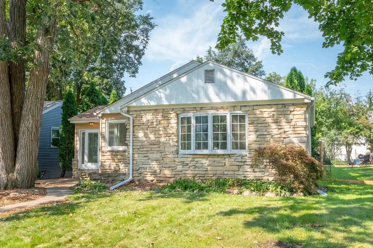 Photo 1 of Single family home for sale at 5737 N Sievers Pl, Glendale, WI 53209 | MLS# 1979851 | Listing updated on 2026-10-07