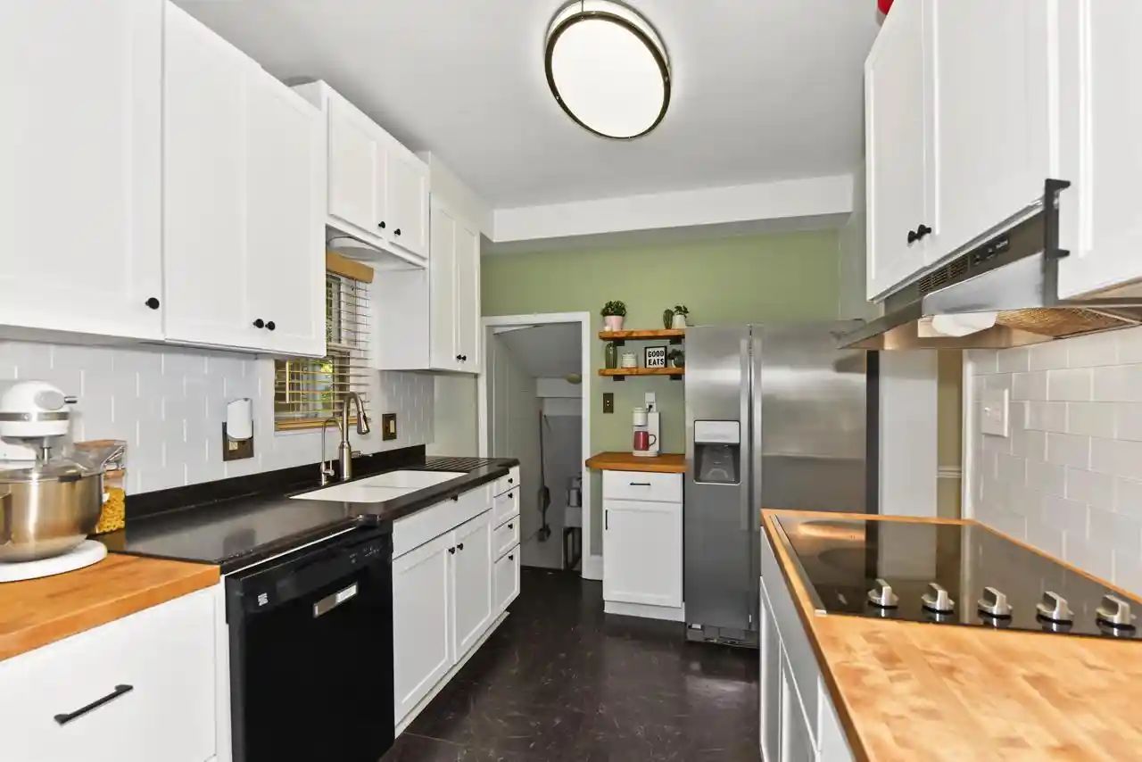 Photo 3 of Single family home for sale at 130 S James St, Waukesha, WI 53186 | MLS# 1979854 | Listing updated on 2026-09-21
