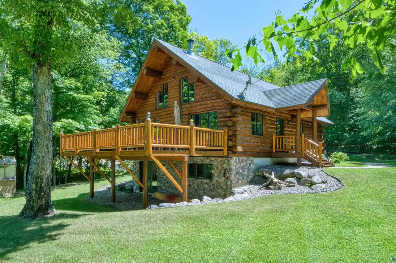 Photo 1 of Single family home for sale at 4613 N Lake Winter Rd, Winter, WI 54896 | MLS# 6127876 | Listing updated on 2026-09-10