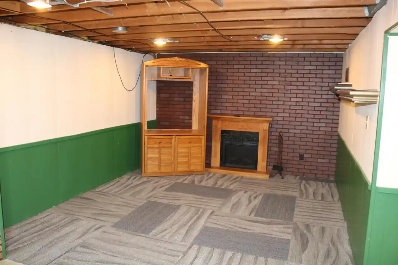 Photo 3 of Single family home for sale at N94w16478 Cumberland Rd, Menomonee Falls, WI 53051 | MLS# 1979860 | Listing updated on 2026-09-09