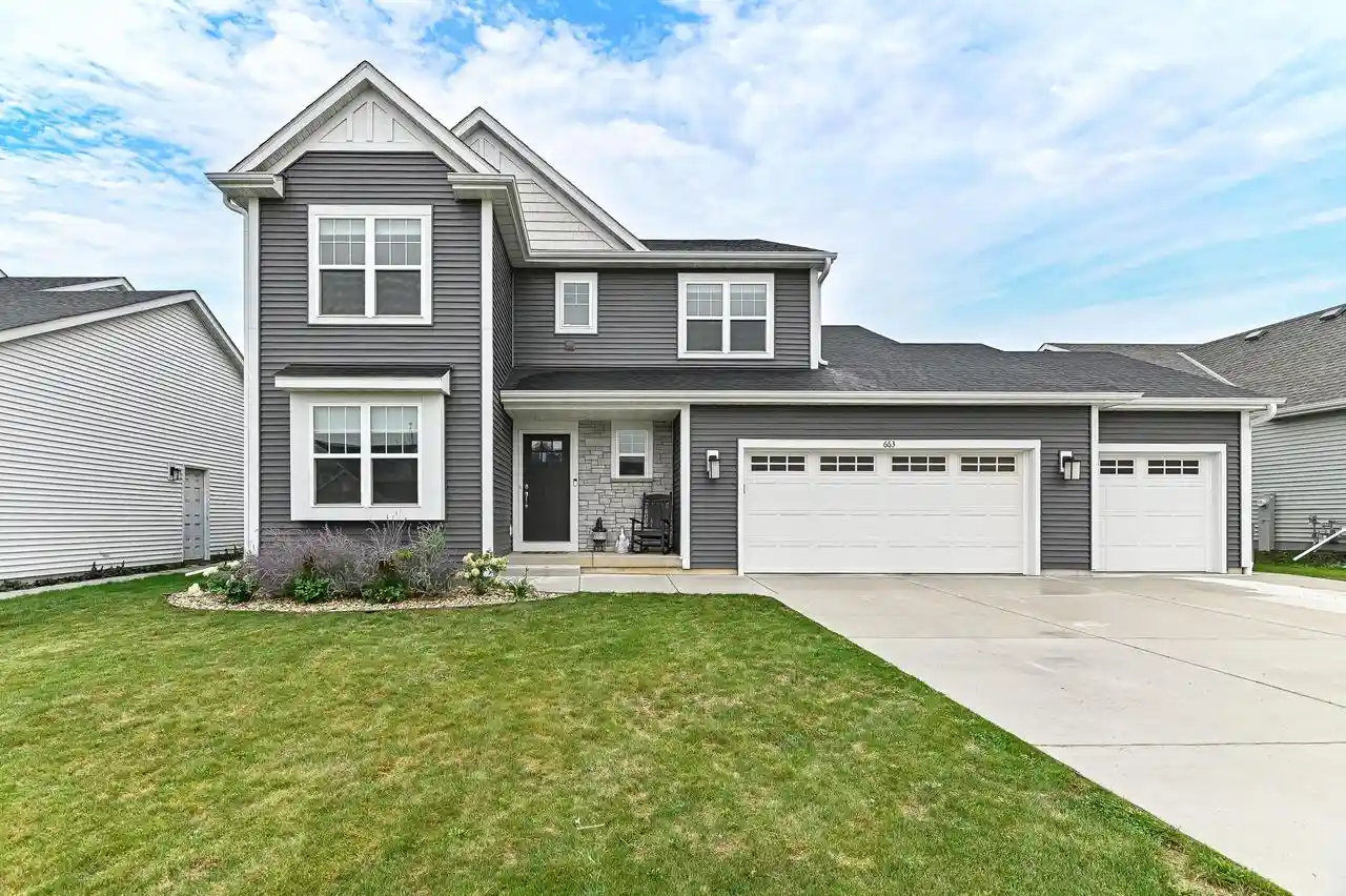 Single family home for sale at 663 E Bluff Cir, Waterford, WI 53185 | MLS# 1979863 | Listing updated on 2026-09-21