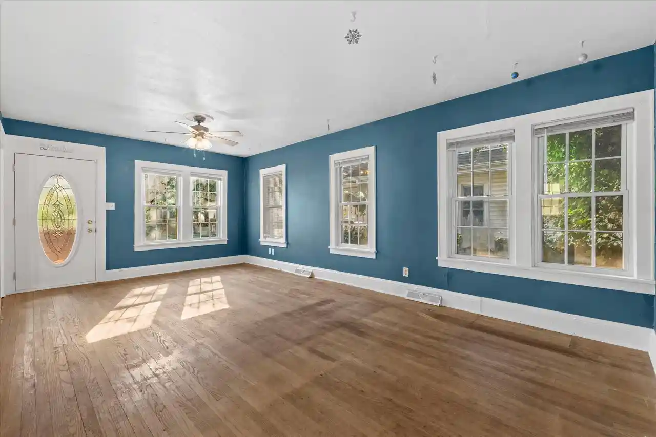 Photo 1 of Single family home for sale at 5910 33 Avenue, Kenosha, WI 53144 | MLS# 1979867 | Listing updated on 2026-09-14