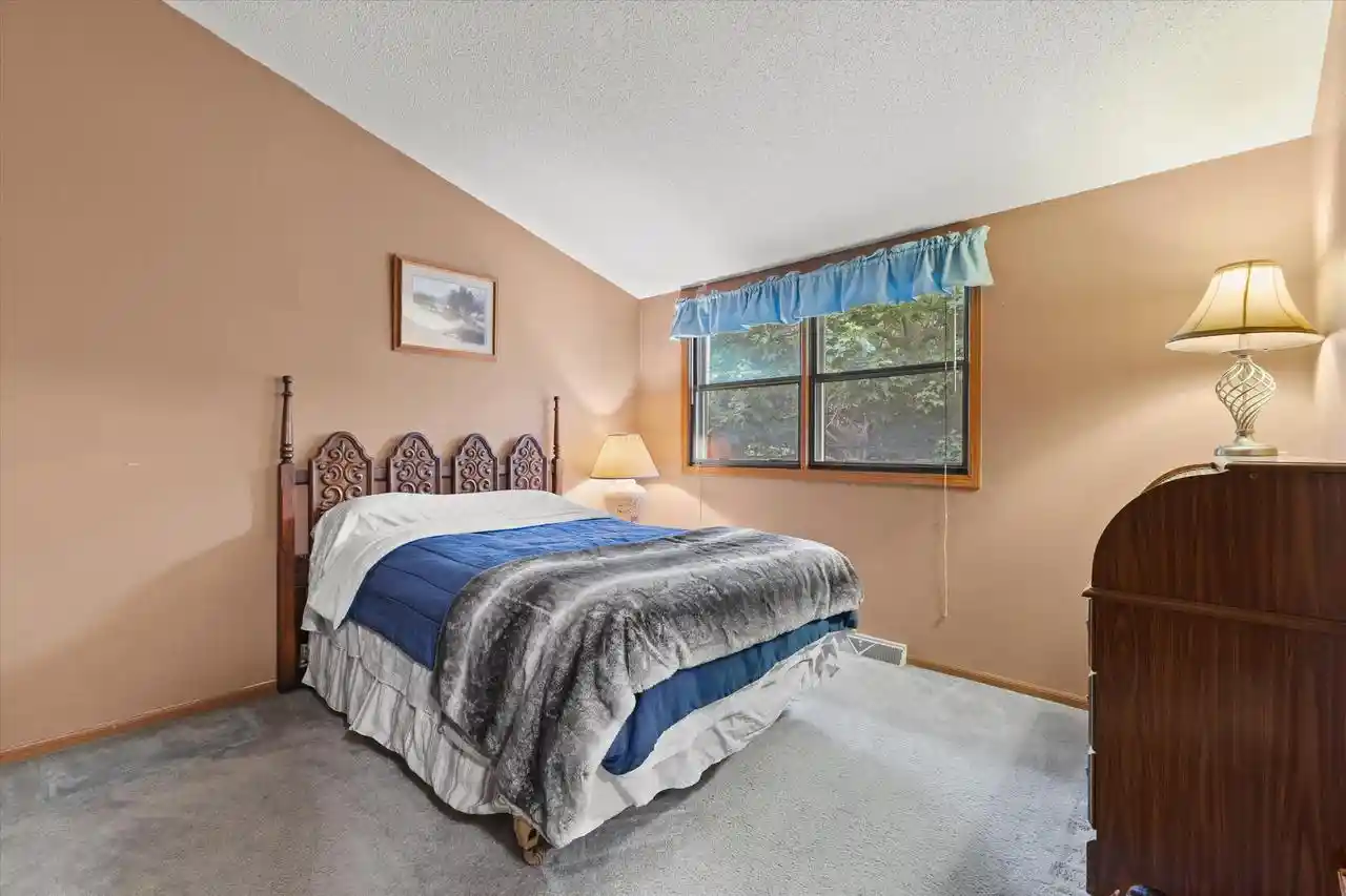 Photo 4 of Condo for sale at 8173 S Legend Dr, Franklin, WI 53132 | MLS# 1979869 | Listing updated on 2026-09-21