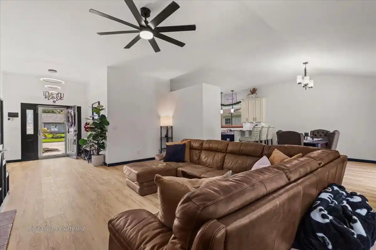 Photo 2 of Single family home for sale at 4020 W Lakeview Dr, Franklin, WI 53132 | MLS# 1979874 | Listing updated on 2026-09-21