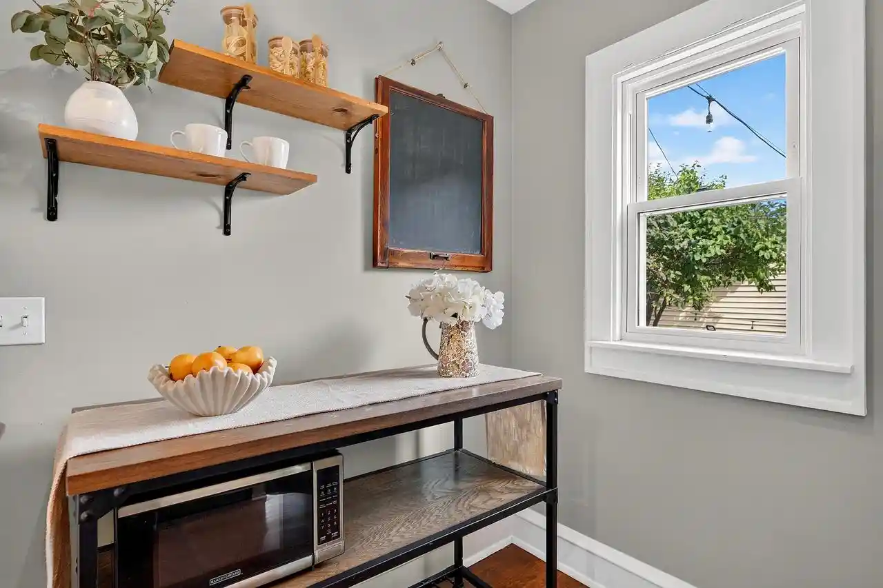 Photo 3 of Sale Pending at 3318 N Weil St, Milwaukee, WI 53212 | MLS# 1979878 | Listing updated on 2026-09-13