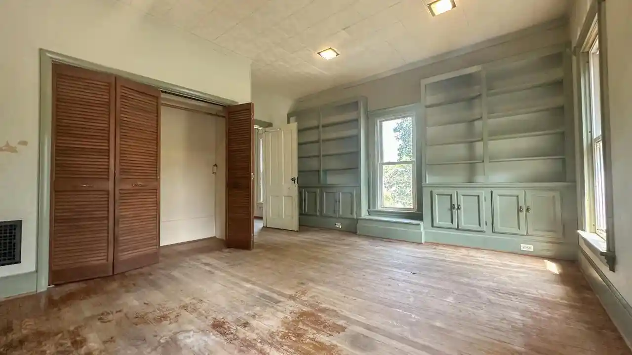 Photo 4 of Single family home for sale at 348 S Whiton St, Whitewater, WI 53190 | MLS# 1979882 | Listing updated on 2026-09-15