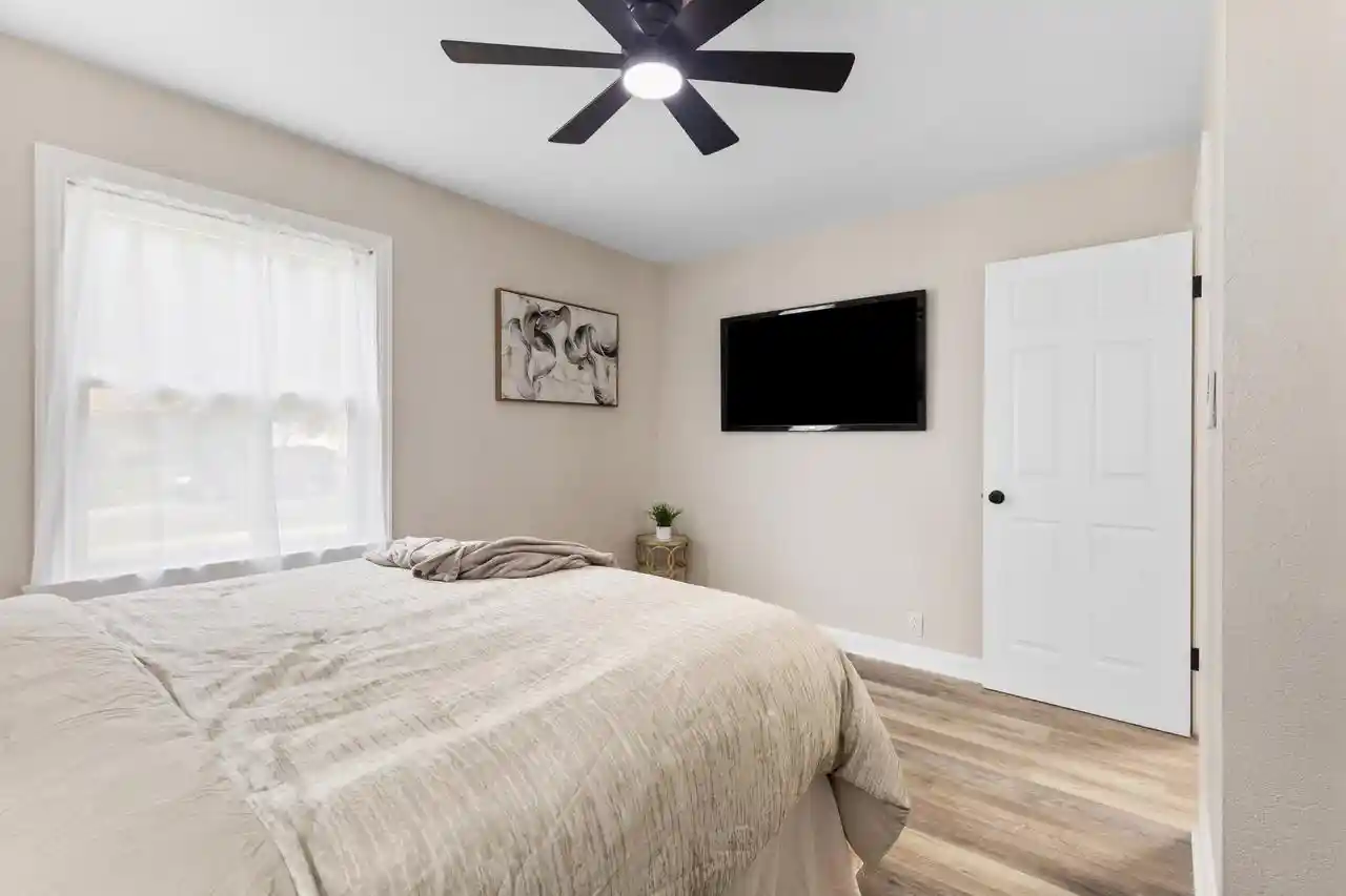 Photo 3 of Single family home for sale at 4752 N 89th Street, Milwaukee, WI 53225 | MLS# 1979884 | Listing updated on 2026-09-12