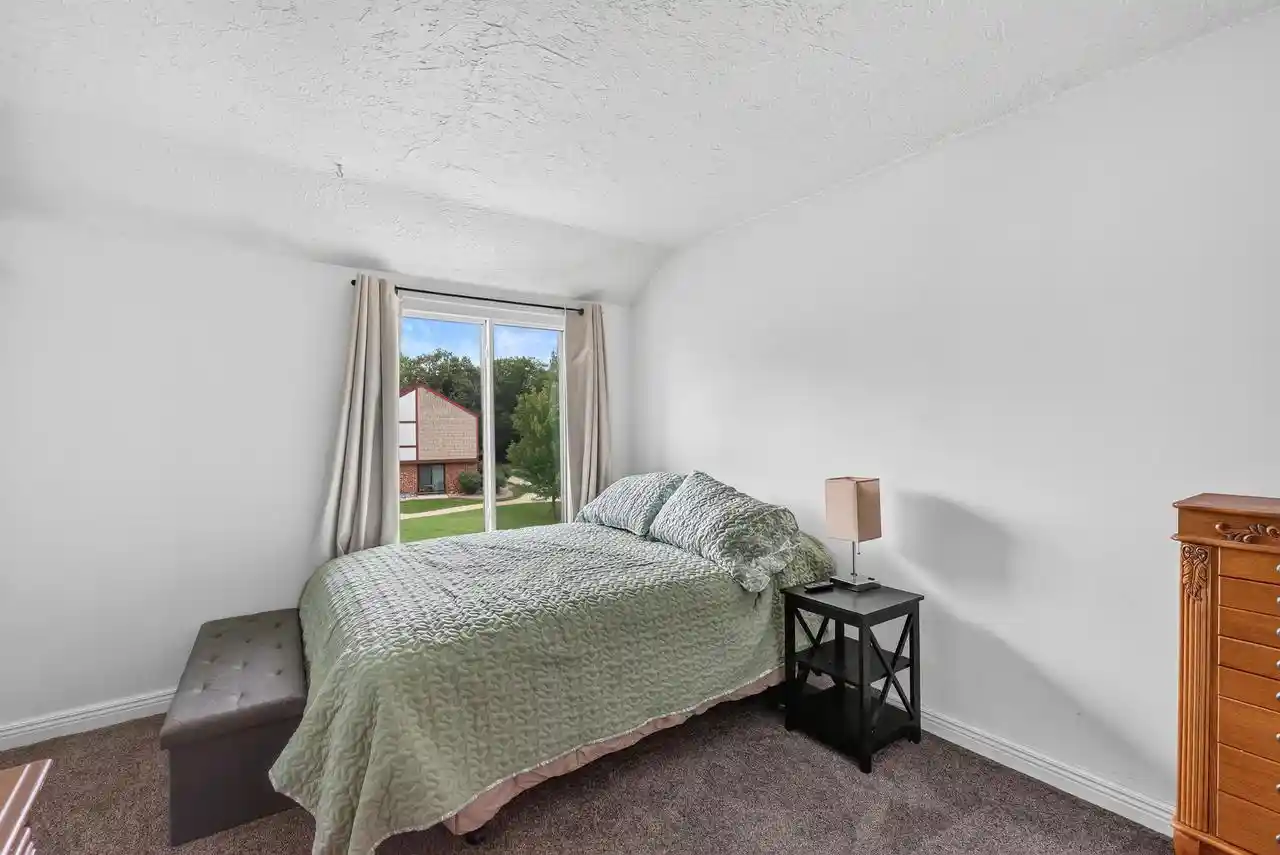 Listing Photo 4 - Condo for sale in building located at 4157 W College Ave, Milwaukee, WI 53221