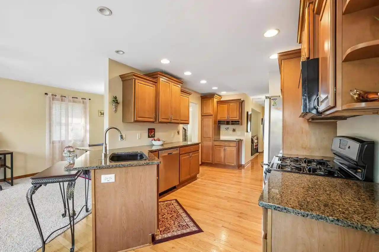 Photo 4 of Single family home for sale at 10059 Sheridan Rd, Pleasant Prairie, WI 53158 | MLS# 1979900 | Listing updated on 2026-09-15