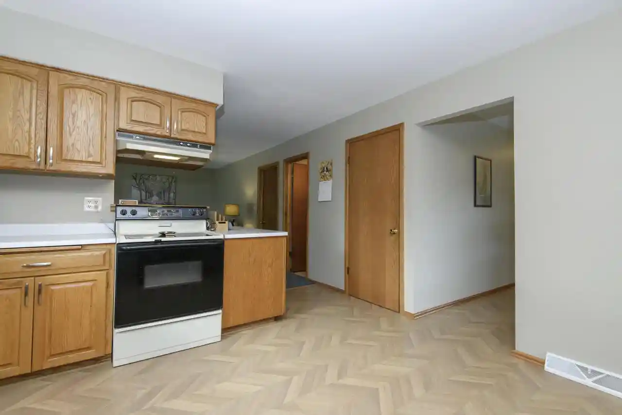 Photo 3 of Single family home for sale at 4695 Wessex Dr, Brookfield, WI 53045 | MLS# 1979901 | Listing updated on 2026-09-17
