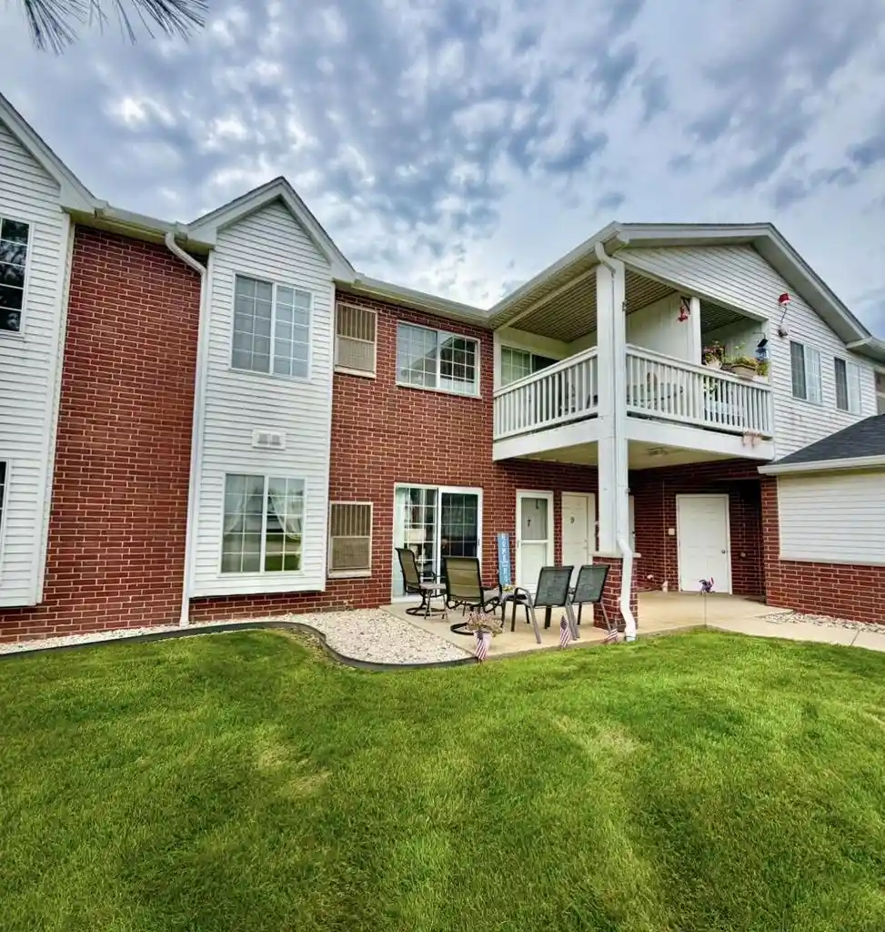 Condo for sale at 8201 Lexington Pl #7, Pleasant Prairie, WI 53158 | MLS# 1979903