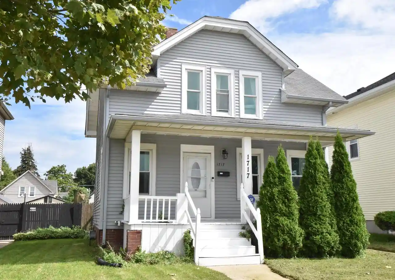 Photo 1 of Single family home for sale at 1717 Grange Ave, Racine, WI 53405 | MLS# 1979905 | Listing updated on 2026-09-13