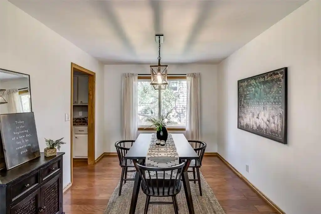 Photo 3 of Single family home for sale at 2915 Eisenhower St, Eau Claire, WI 54701 | MLS# 1605002 | Listing updated on 2026-09-14