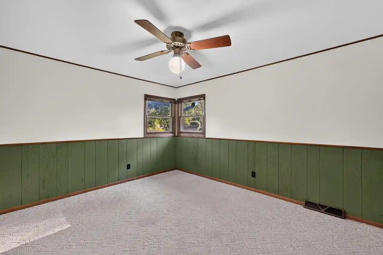 Photo 4 of Single family home for sale at 4936 Deerwood Dr, Mount Pleasant, WI 53406 | MLS# 1979912 | Listing updated on 2026-10-05