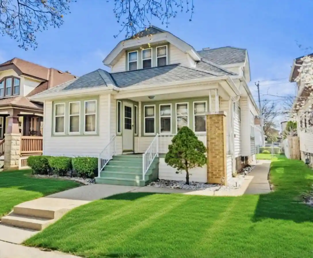 Photo 1 of Single family home for sale at 3306 S 15 Th Pl, Milwaukee, WI 53215 | MLS# 1979920 | Listing updated on 2026-09-11