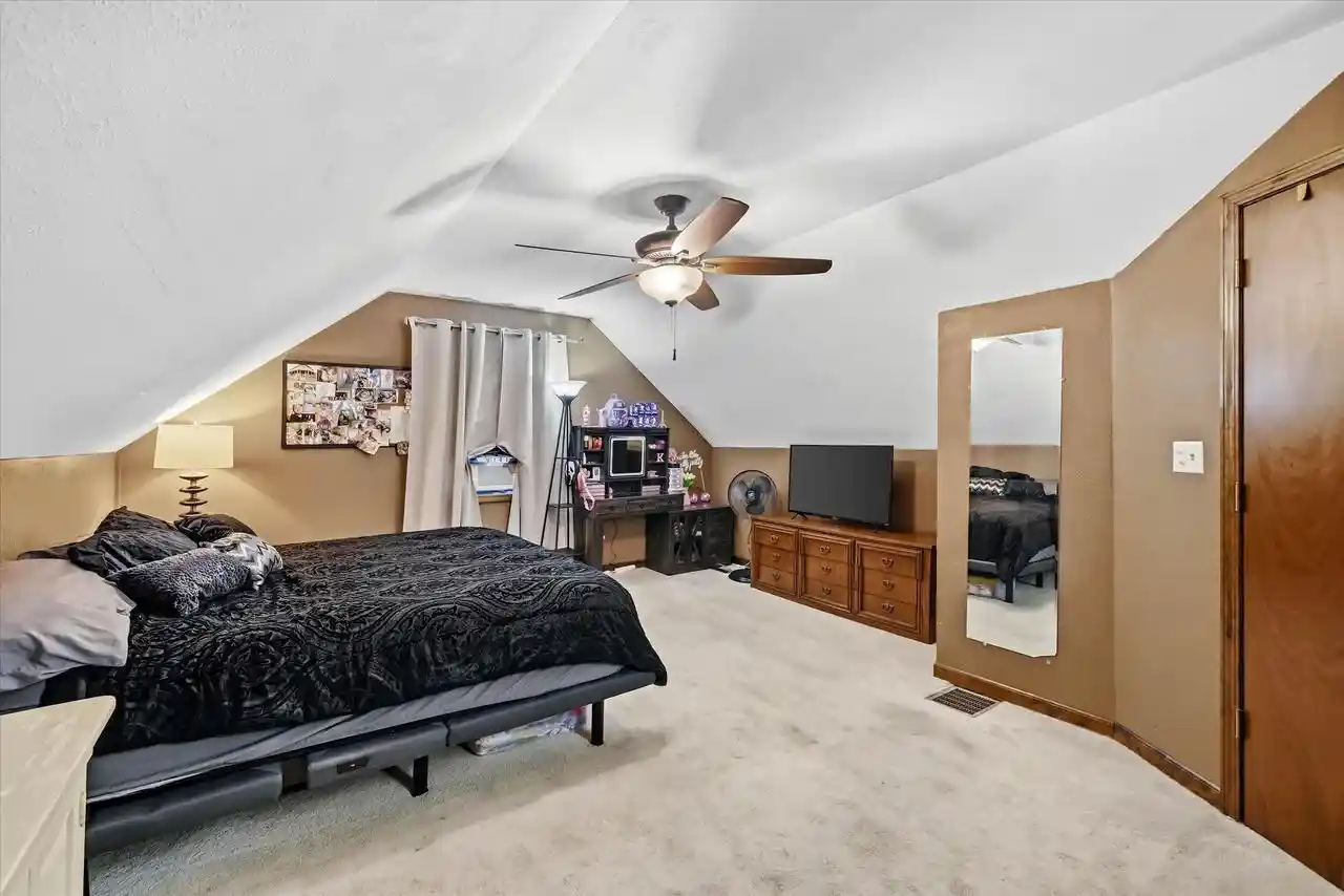 Photo 3 of Single family home for sale at 1720 Arizona Ave, Sheboygan, WI 53081 | MLS# 1979923 | Listing updated on 2026-09-15