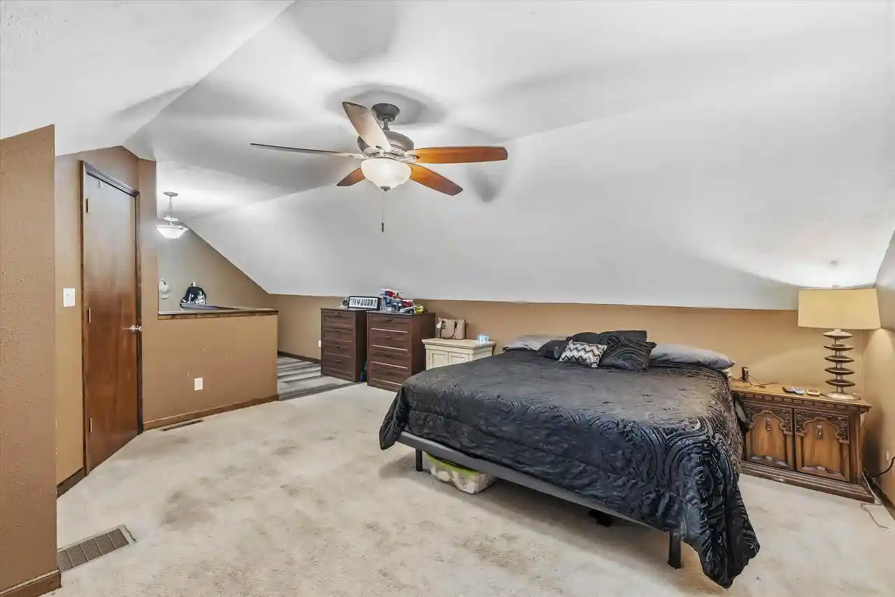 Photo 4 of Single family home for sale at 1720 Arizona Ave, Sheboygan, WI 53081 | MLS# 1979923 | Listing updated on 2026-09-15