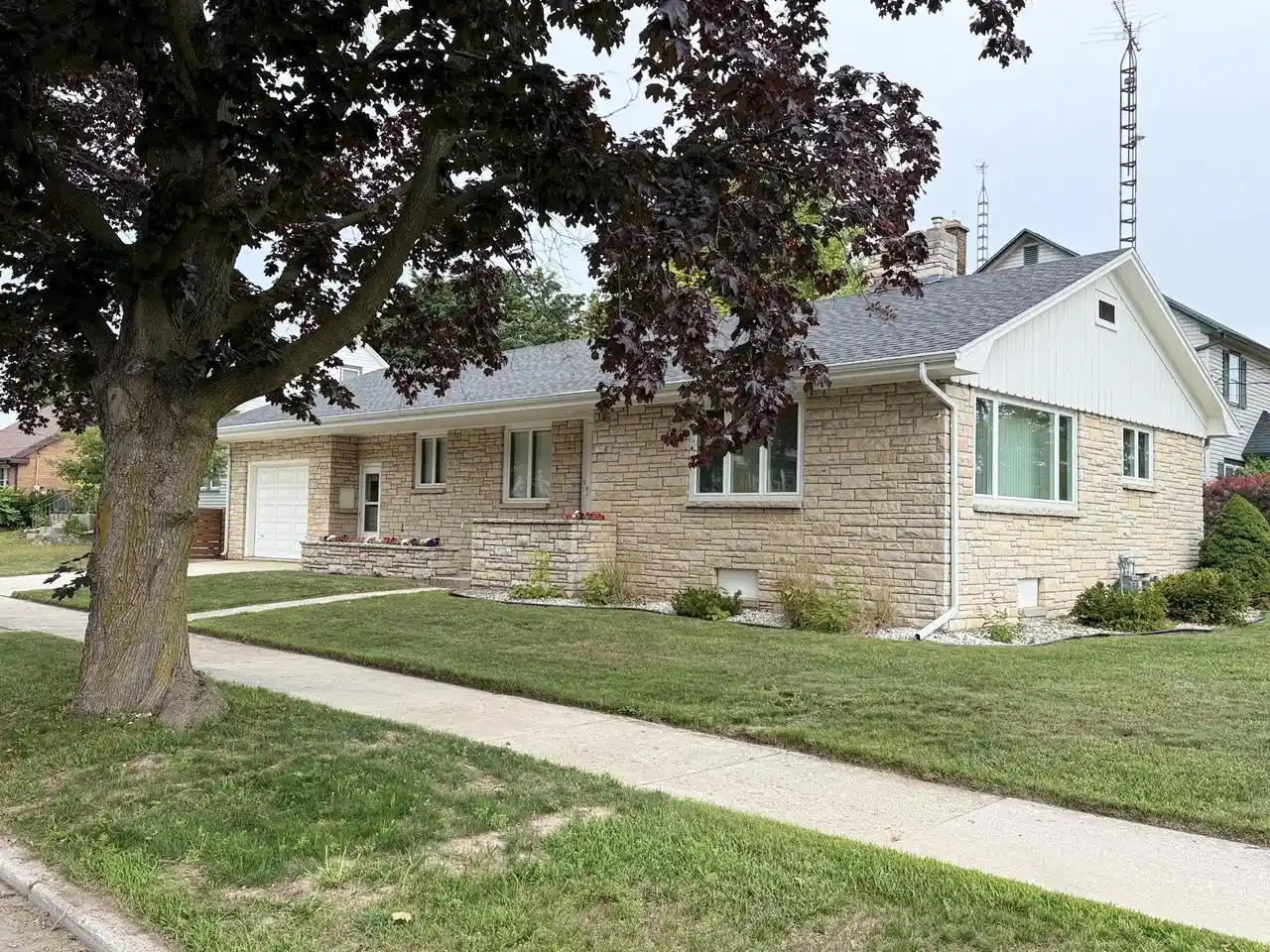 Photo 1 of Single family home for sale at 1504 Philippen St, Manitowoc, WI 54220 | MLS# 1979928 | Listing updated on 2026-10-06