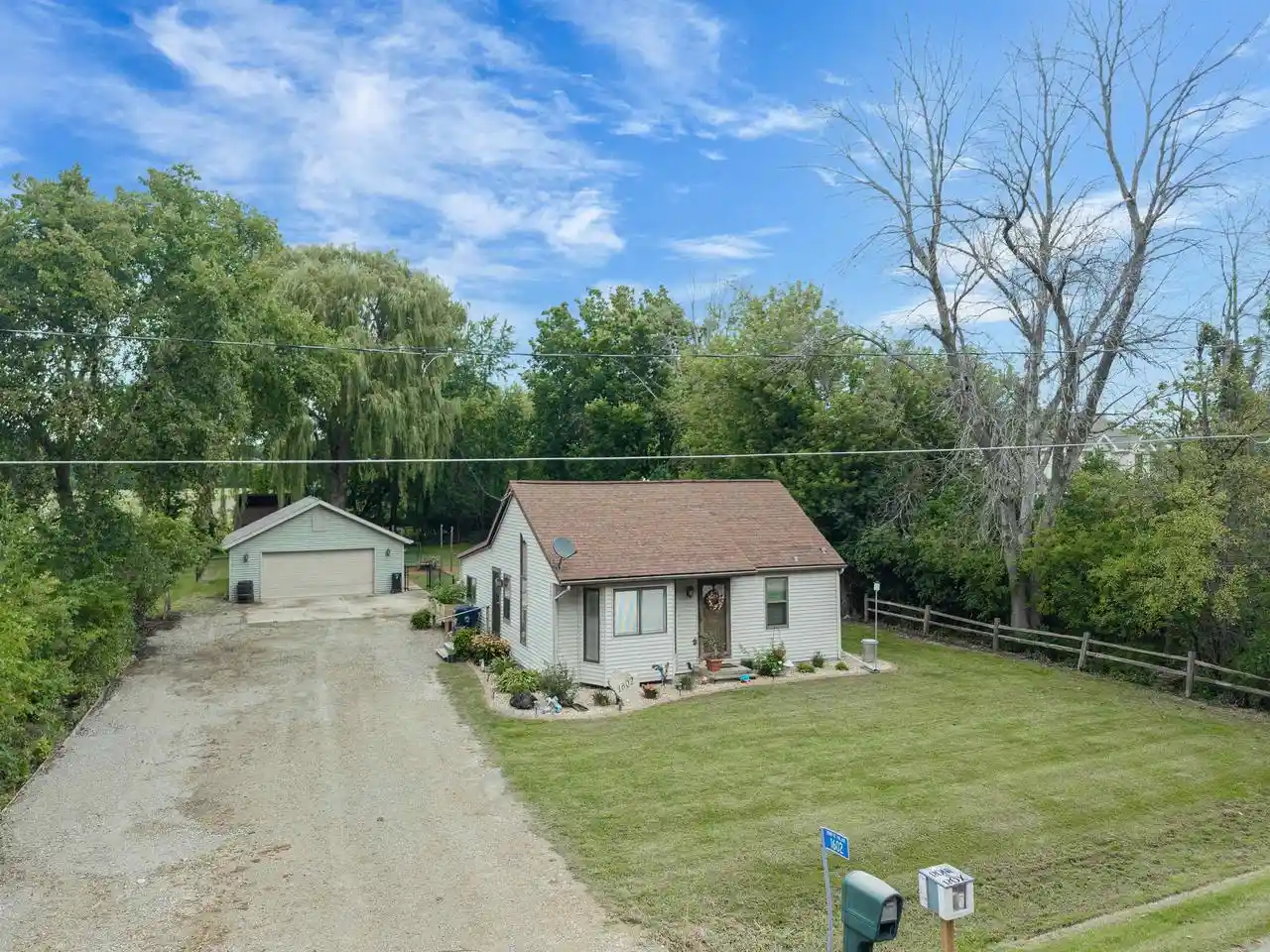 Photo 1 of Single family home for sale at 1602 W Paynes Point Rd, Neenah, WI 54956 | MLS# 50332403 | Listing updated on 2026-09-14