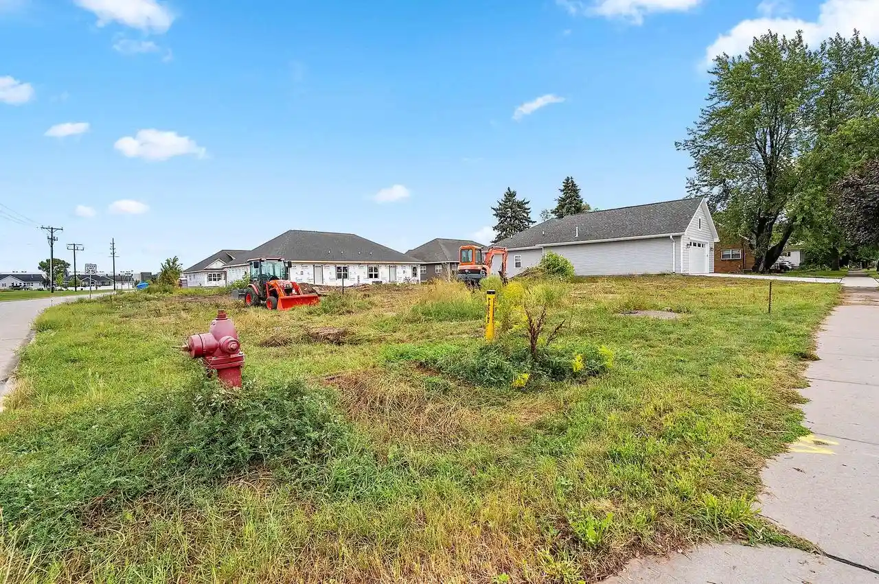 Photo 1 of Land for sale at 420 W Maes Ave, Kimberly, WI 54136 | MLS# 50332404 | Listing updated on 2026-09-10