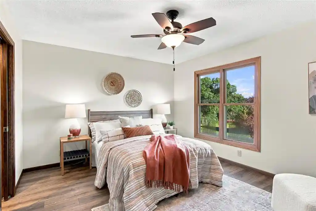 Photo 4 of Single family home for sale at 6519 S Shore Dr, Altoona, WI 54720 | MLS# 1604842 | Listing updated on 2026-09-22