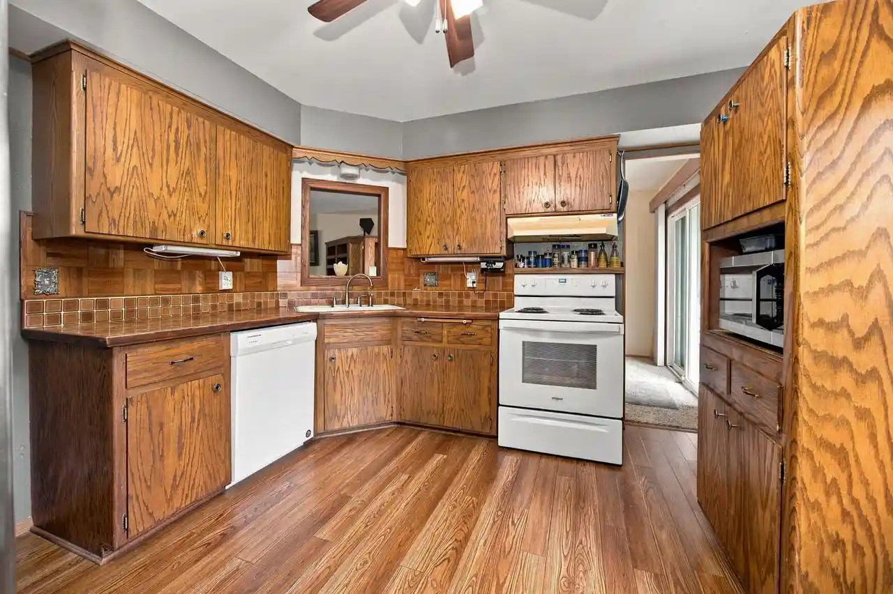Photo 3 of Single family home for sale at 3008 Sunrise Dr, Hubertus, WI 53033 | MLS# 1979950 | Listing updated on 2026-09-20