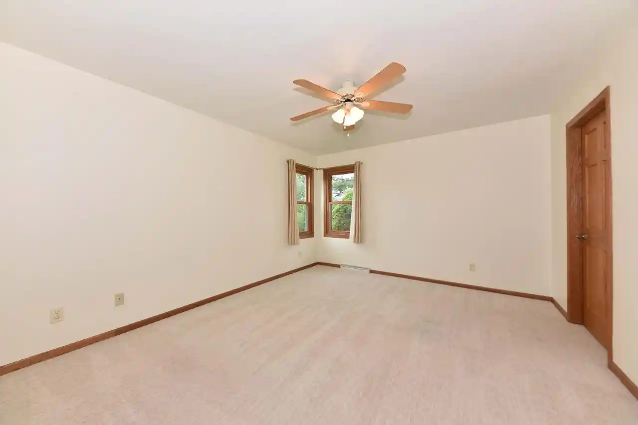 Photo 3 of Single family home for sale at W208n16471 St Andrews Ct, Jackson, WI 53037 | MLS# 1979943 | Listing updated on 2026-09-15