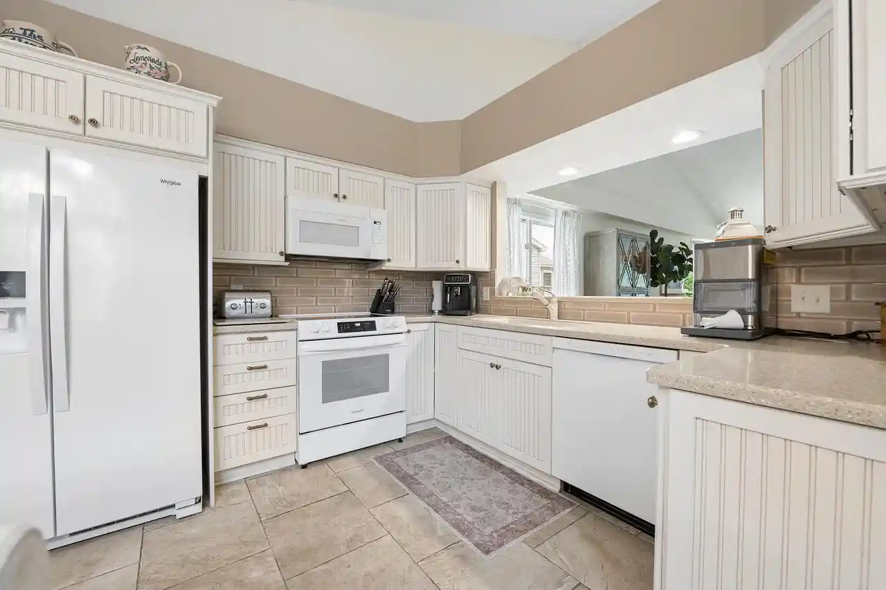 Listing Photo 2 - Condo for sale in building located at W4776 Potter Rd, Elkhorn, WI 53121 - Unit #5