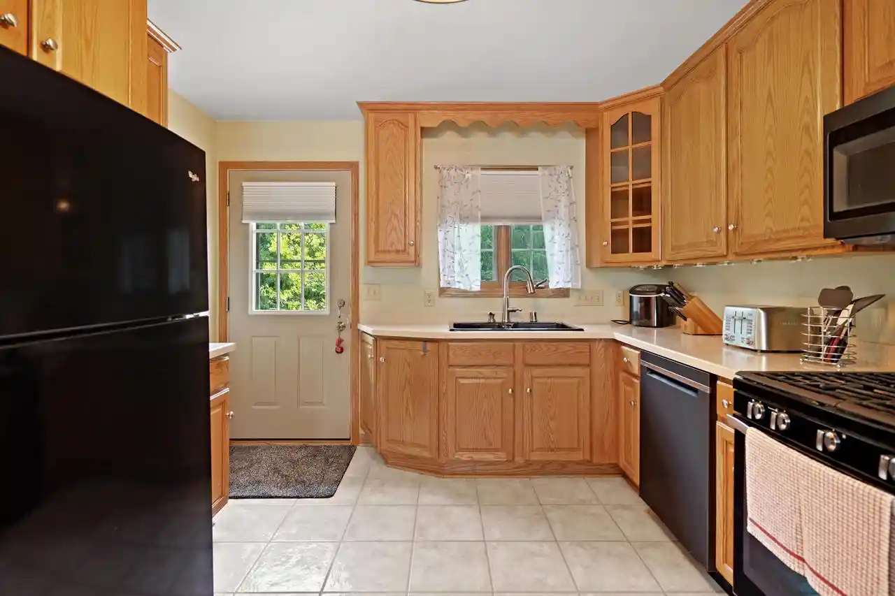 Photo 4 of Single family home for sale at 3500 121st Street, Pleasant Prairie, WI 53158 | MLS# 1979944 | Listing updated on 2026-09-10