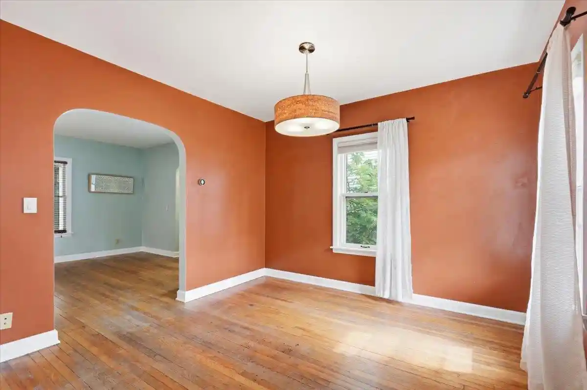 Photo 3 of Single family home for sale at 422 Sidney St, Madison, WI 53703 | MLS# 2032350 | Listing updated on 2026-09-10