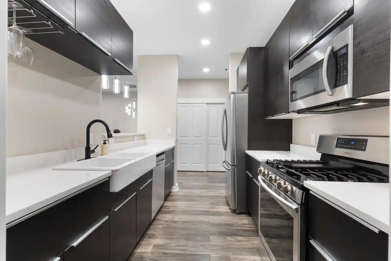 Listing Photo 5 - Condo for sale in building located at 1905 N Water St, Milwaukee, WI 53202 - Unit #409