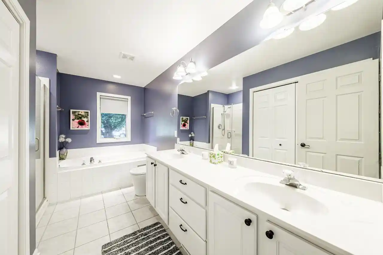 Photo 3 of Condo for sale at 451 White Oak Trl #2, Hartland, WI 53029 | MLS# 1979964 | Listing updated on 2026-09-11