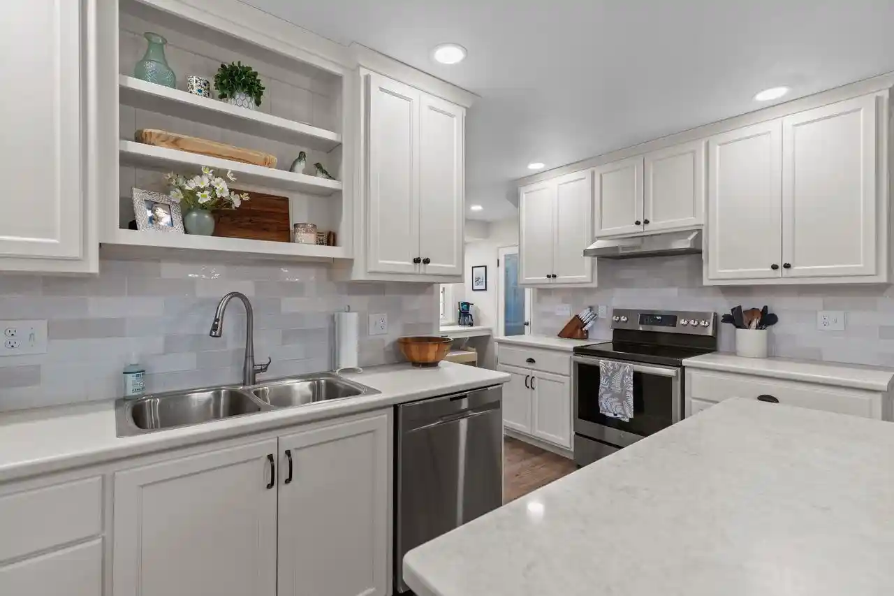 Photo 3 of Single family home for sale at 165 River Dr, Appleton, WI 54915 | MLS# 50332409 | Listing updated on 2026-09-22