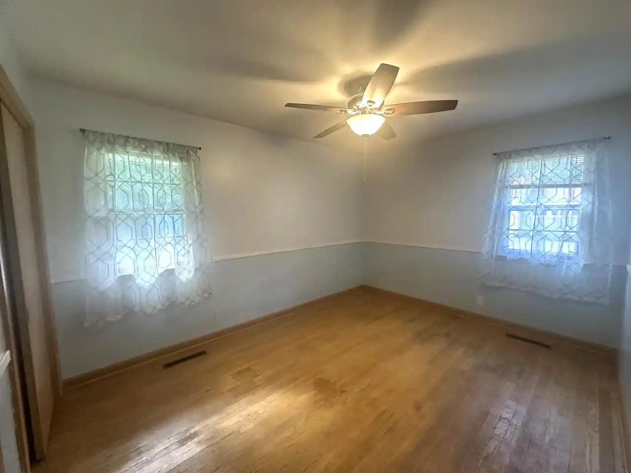 Photo 2 of Single family home for sale at 1031 Wisconsin River Dr, Port Edwards, WI 54469 | MLS# 22604468 | Listing updated on 2026-09-15