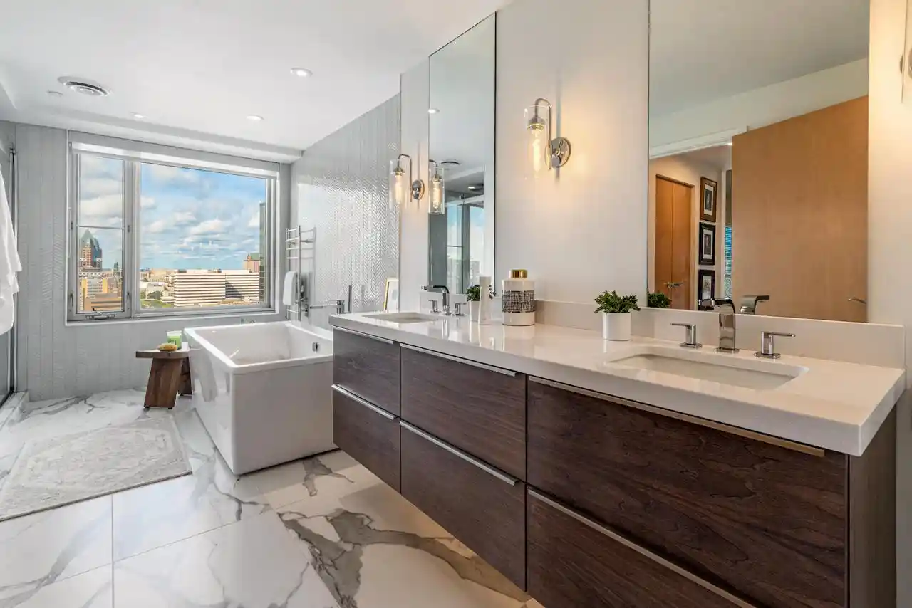Condo for sale at 923 E Kilbourn Ave #1403, Milwaukee, WI 53202 | MLS# 1979976 | Listing updated on 2026-09-18