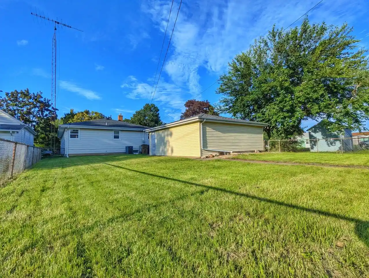 Photo 3 of Single family home for sale at 1807 28th Street, Kenosha, WI 53140 | MLS# 1979972 | Listing updated on 2026-09-18