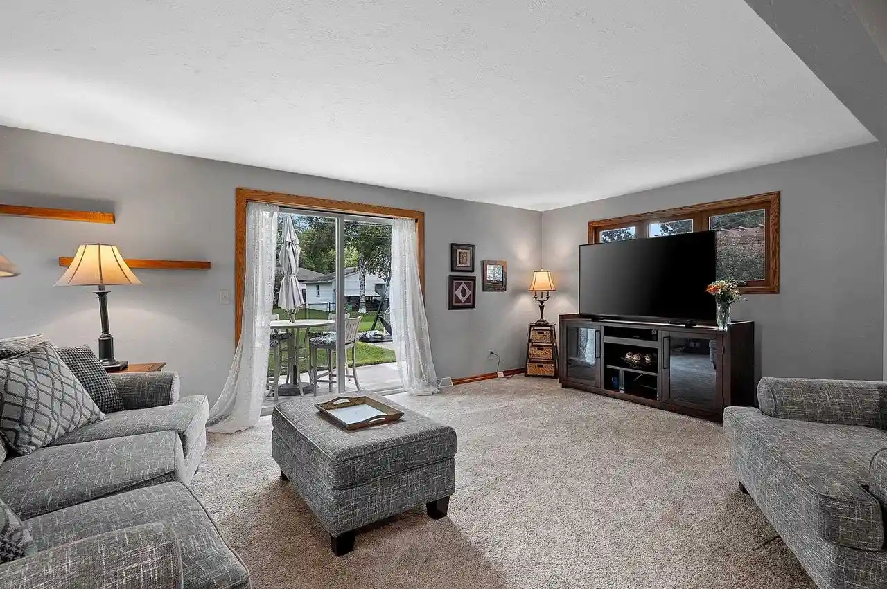 Photo 3 of Single family home for sale at 169 Kenney St, Green Bay, WI 54301 | MLS# 50332420 | Listing updated on 2026-09-23