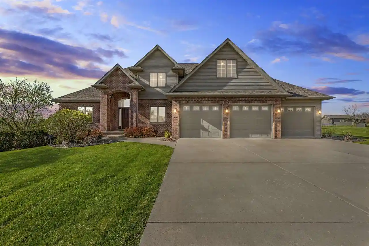 Photo 1 of Single family home for sale at 2481 Copper Ln, Green Bay, WI 54311 | MLS# 50332413 | Listing updated on 2026-09-24
