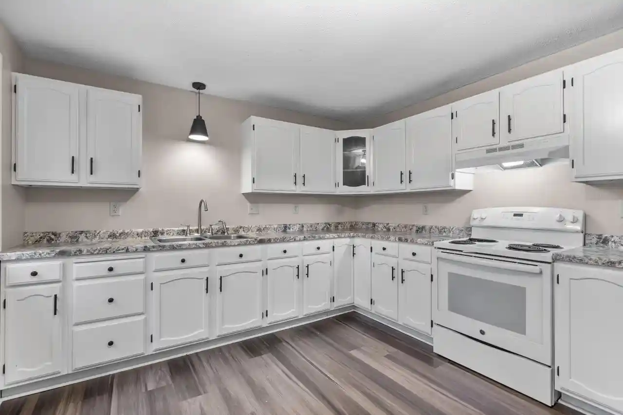 Photo 3 of Single family home for sale at 1200 Fieldcrest Dr, Menasha, WI 54952 | MLS# 50332422 | Listing updated on 2026-09-14