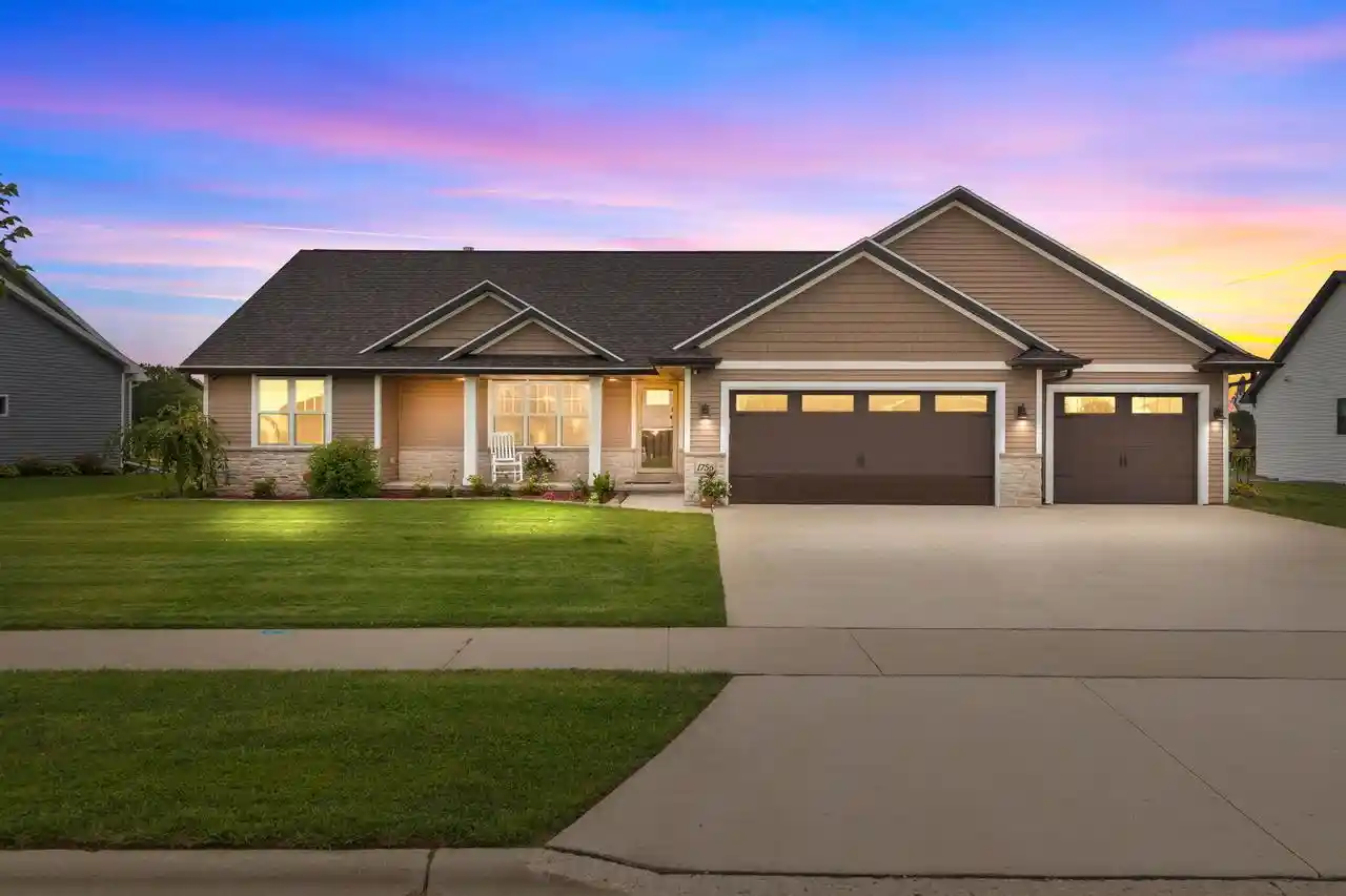 Photo 1 of Single family home for sale at 1756 Red Oak St, Green Bay, WI 54313 | MLS# 50332405 | Listing updated on 2026-09-23