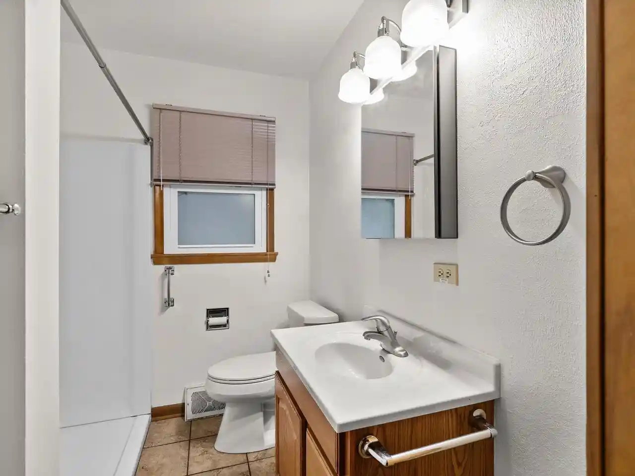 Photo 3 of Single family home for sale at 2014 Menasha Ave, Manitowoc, WI 54220 | MLS# 1979988 | Listing updated on 2026-09-14