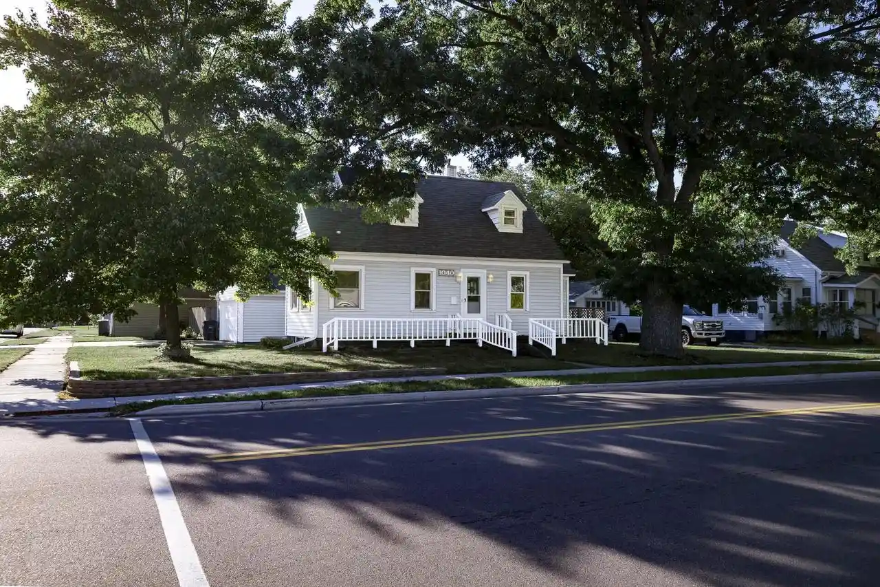 Photo 3 of Single family home for sale at 1040 Lincoln St, Wisconsin Rapids, WI 54494 | MLS# 22604472 | Listing updated on 2026-09-11