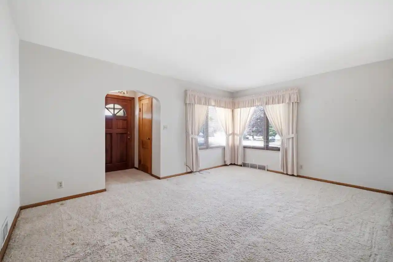 Photo 3 of Single family home for sale at 300 St Rose Ave, Fredonia, WI 53021 | MLS# 1979999 | Listing updated on 2026-09-18