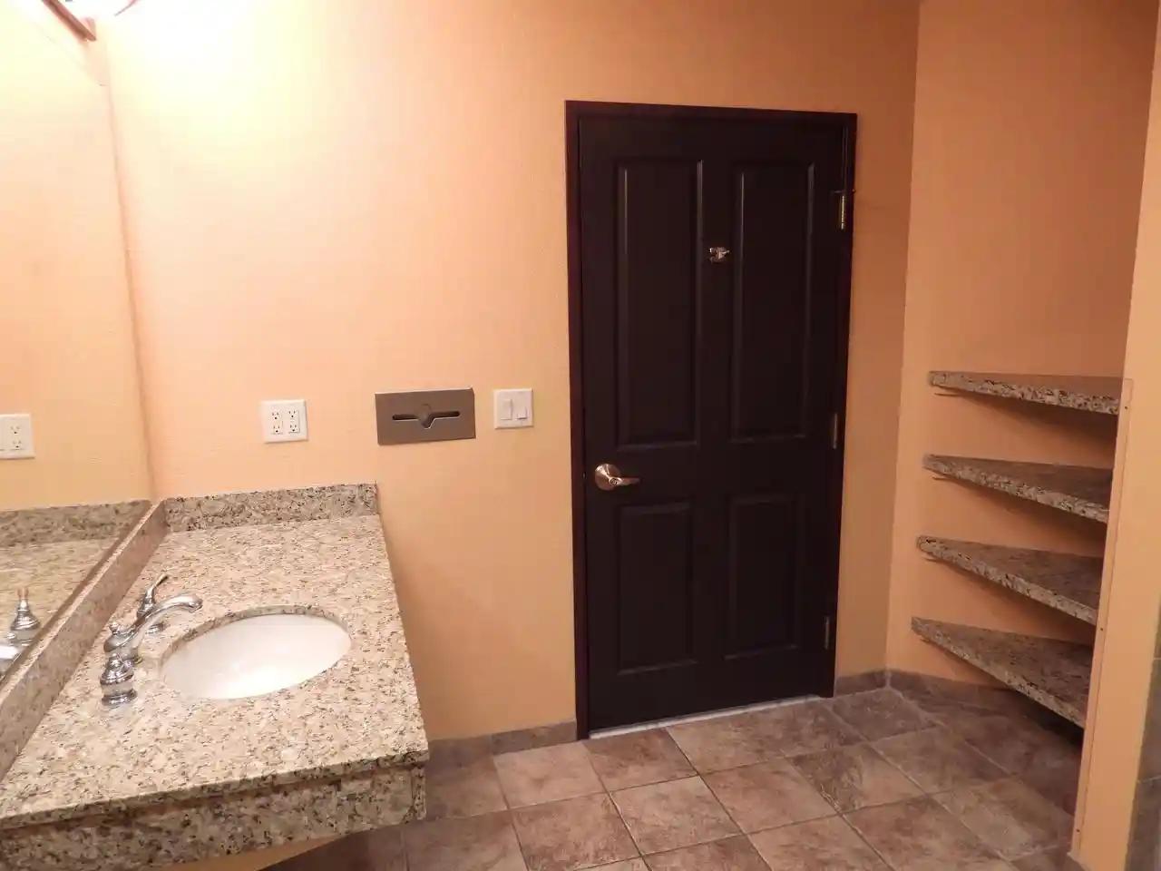 Photo 2 of Condo for sale at 2411 River Rd #2514, Wisconsin Dells, WI 53965 | MLS# 2032392 | Listing updated on 2026-09-14
