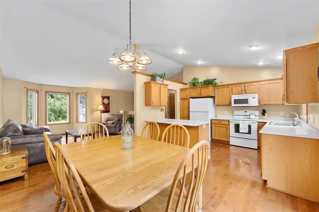 Photo 4 of Single family home for sale at 221 La Mans Ln, Eau Claire, WI 54703 | MLS# 1604868 | Listing updated on 2026-09-19