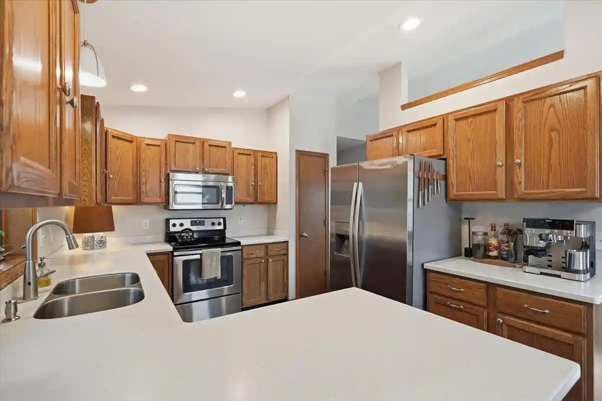 Photo 3 of Sale Pending at 622 N Woods Edge Dr, Oregon, WI 53575 | MLS# 2032391 | Listing updated on 2026-09-22