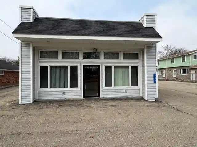 Photo 1 of Single family home for sale at 629 Cogswell Dr, Silver Lake, WI 53170 | MLS# 1980004 | Listing updated on 2026-09-10