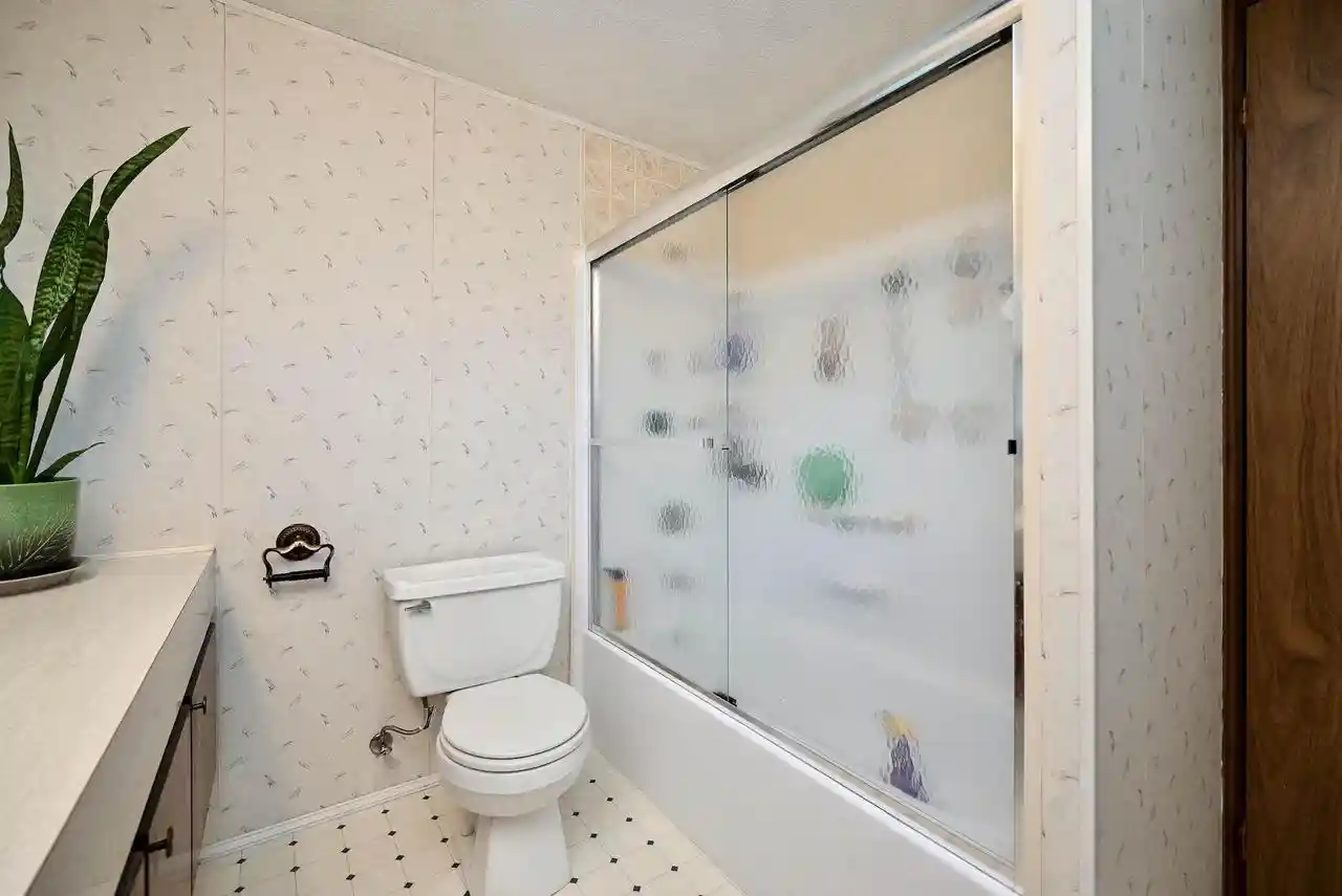 Photo 4 of Single family home for sale at 4618 5th Street W St, Winona, MN 55987 | MLS# 1980006 | Listing updated on 2026-10-02
