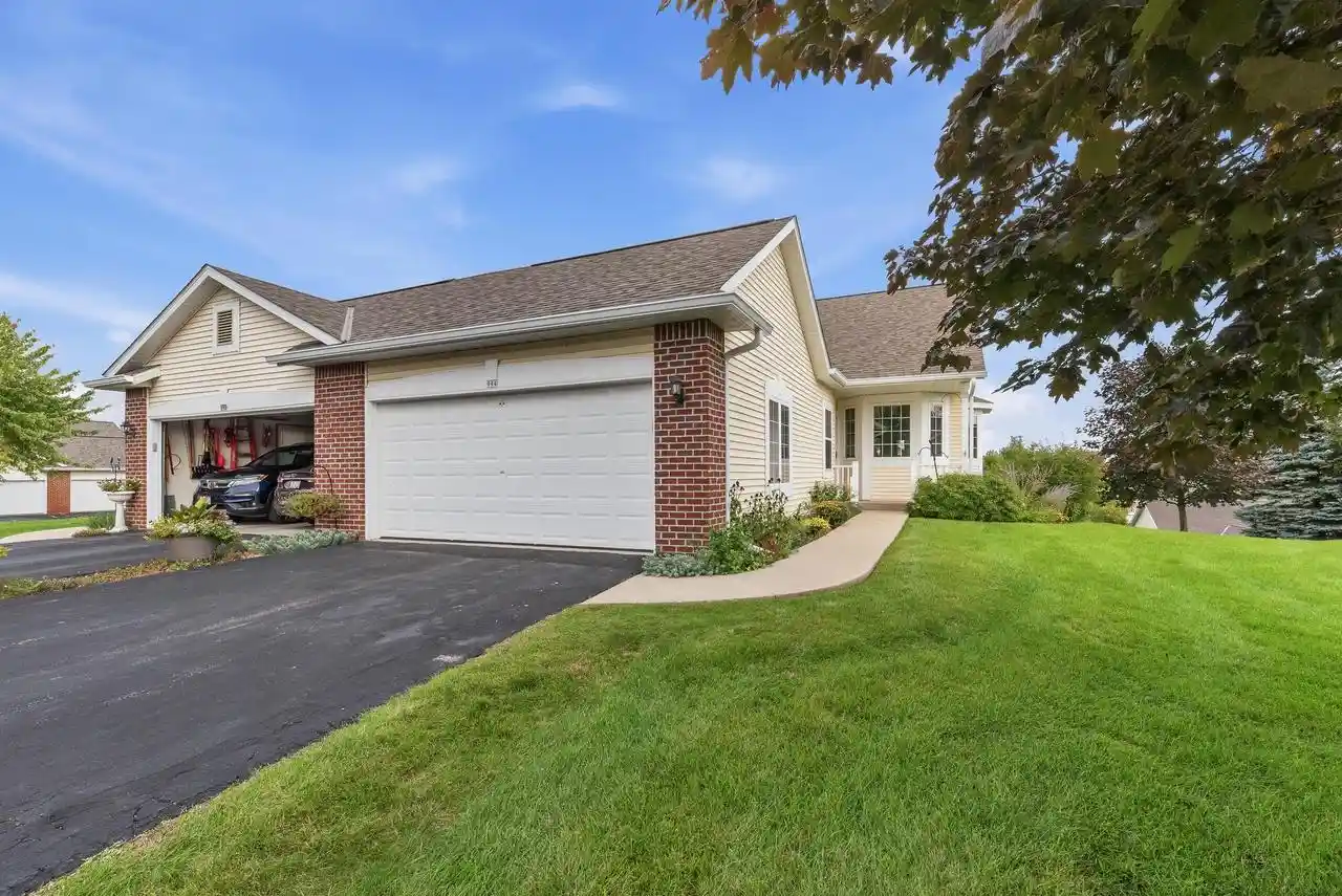 Photo 1 of Condo for sale at 994 Niagara Ct, Port Washington, WI 53074 | MLS# 1980007 | Listing updated on 2026-09-30